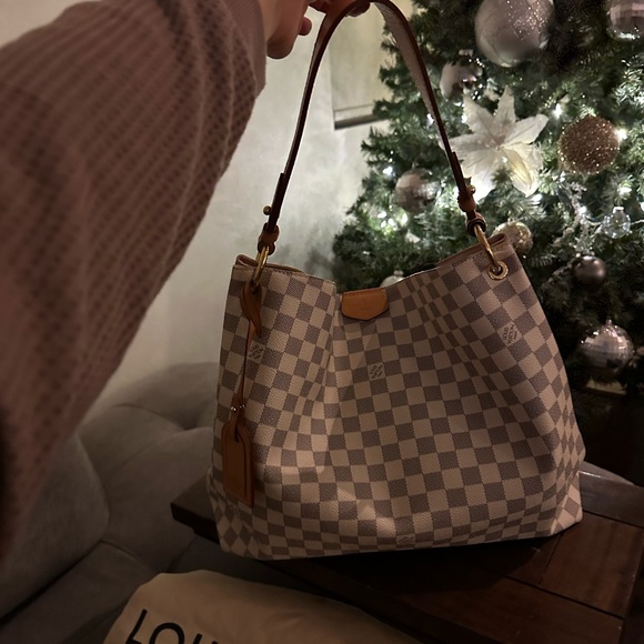 LV Graceful MM - Picture 5 of 11